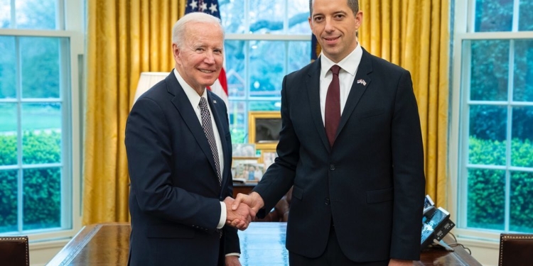 Abazi: Shkuarja e Gjuriqit në Shtëpinë e Bardhë është e dhimbshme