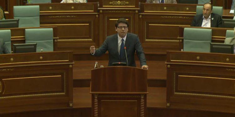 Murati opozitës: Në 20 vjetët e fundit s’ka pas konkurs në KEK, mos bëni hajgare tash