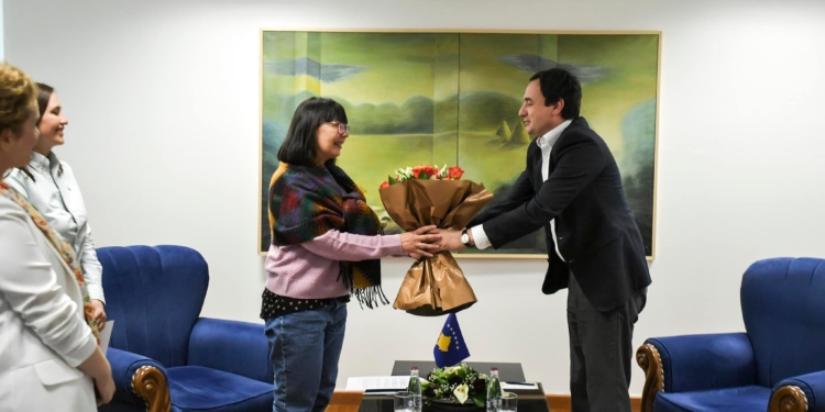 Kurti takon gazetaren ukrainase: Do të kujdesemi për kushte të përshtatshme për punë dhe jetesë