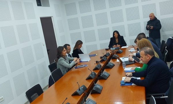 Opozita bojkoton edhe punën e Komisioneve të Kuvendit