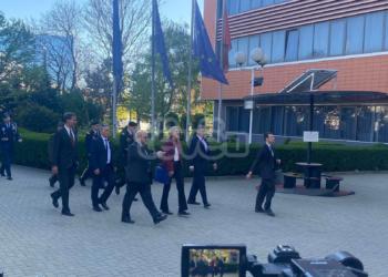 Fehlinger thotë se dialogu Kosovë- Serbi ka filluar të merret seriozisht nga amerikanët