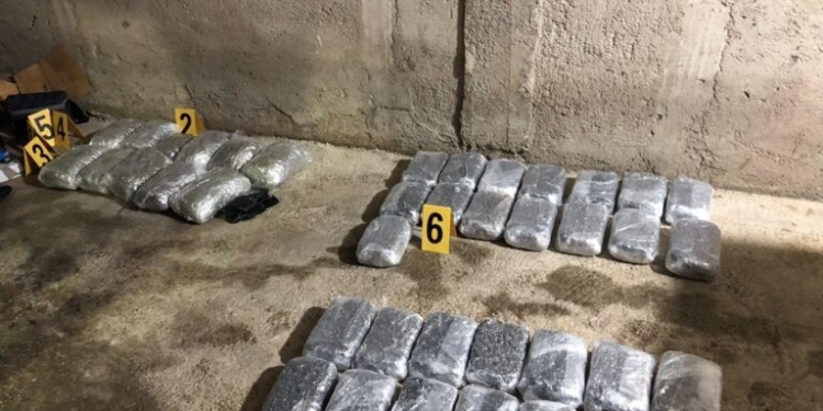 Gjashtë të arrestuar në aksionin kundër narkotikëve në Mitrovicë e Fushë-Kosovë