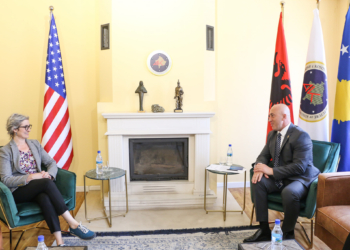 Haradinaj i konfirmon drejtoreshës së misionit të MCC-së mbështetjen për gazsjellësin amerikan