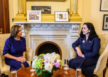 Osmani takon Pelosin në SHBA, bisedojnë për avancimin e raporteve mes dy vendeve