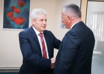 Kreu i BDI-së uron deputetin Kamberi edhe për një mandat në parlamentin e Serbisë.