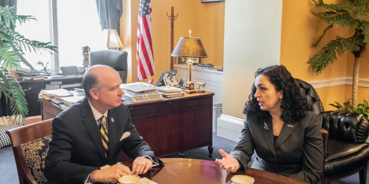 Osmani kongresistit Aderholt: Roli i NATO-s në Kosovë është i rëndësishëm në ruajtjen e paqes dhe sigurisë