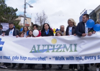 Osmani marshon në Ditën e Autizmit: Autikët kanë nevojë për mbështetjen tonë