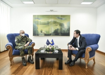 ​Kurti priti në takim lamtumirës drejtorin e Ekipit Këshillues dhe Ndërlidhës të NATO-s