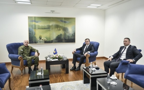 Kurti-Jashari: FSK të shndërrohet në forcë moderne për mbrojtjen e vendit