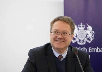 ​Abbott për dialogun: Kemi dëgjuar për të kaluarën, por duam të dimë çfarë dëshiron Kosova për të ardhmen