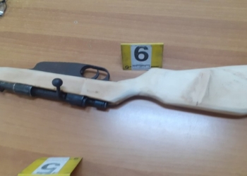 Arrestohet një 64-vjeçar për mbajtje të paautorizuar të armëve në Ferizaj