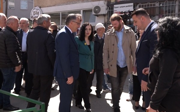 Osmani në lagjen e Kovaçëve: Ende nuk ka drejtësi për të vrarët, Serbia po mbron kriminelët