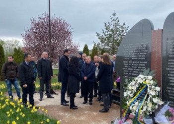 Osmani dhe Konjufca për masakrën në Poklek: Nuk do të ndalemi kurrë së kërkuari drejtësi