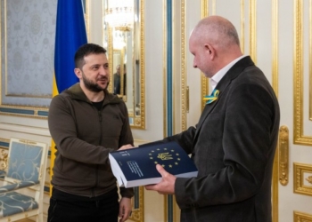 Ukraina dorëzon pyetësorin e anëtarësimit në BE