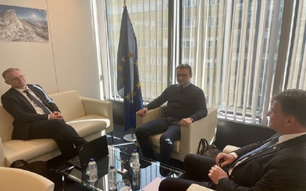 Pas dështimit të marrëveshjes, Lajçak fton kryenegociatorët për takim të ri