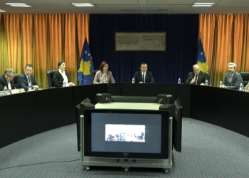 Kurti premton grant prej 1.5 milionë euro për komunitetin turk