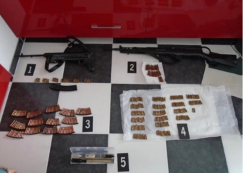 Arrestohet një person në Pejë për dhunë në familje dhe mbajtje të paautorizuar të armëve