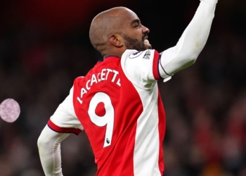 Lacazette ‘në bisedime me shumë klube’