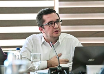 Mustafa: E shpallën Rugovën tradhtar, s’kërkonin fakte, për ambasadorin Berishaj dhanë aktgjykimin hyjnor