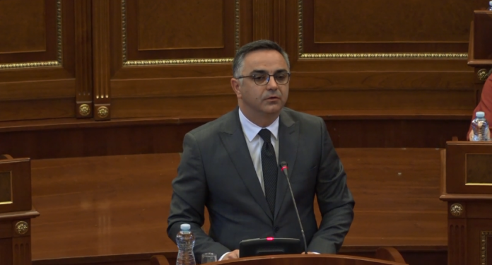 Tahiri – pozitës: Çka jeni duke fshehur, pse nuk doni hetim parlamentar për punësimet në KEK