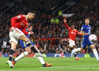 Manchester United dhe Chelsea ndahen në paqe
