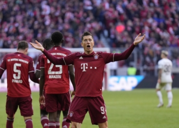 Lewandowski i mundëson tre pikë të arta Bayern Munchenit, Koln përmbys Mainz-in, Wolfsburg thellë ndaj Bielefeld