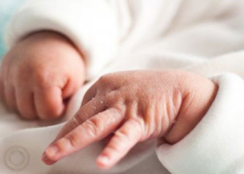 Një e mitur në Pejë bëhet nënë