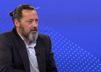 Sveçla: Pushteti në Prishtinë i ndarë në tri pjesë – LDK, PDK dhe Rama