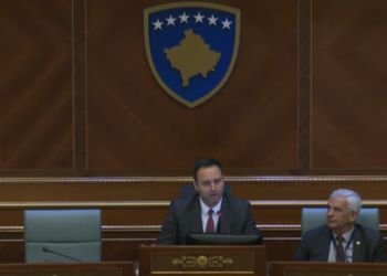 “Mos bëni hajgare” – Konjufca kritikon deputetët e Lëvizjes Vetëvendosje