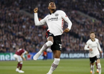 Frankfurti i jep goditje evropiane West Ham-it, heroizmi i Angelino-s ndihmon Leizpigun të fitojë