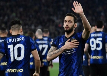 Çalhanoglu e lë Zonjën e Vjetër në lot