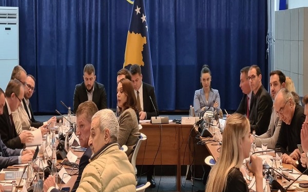 ​Partitë jo parlamentare kërkojnë uljen e pragut zgjedhor