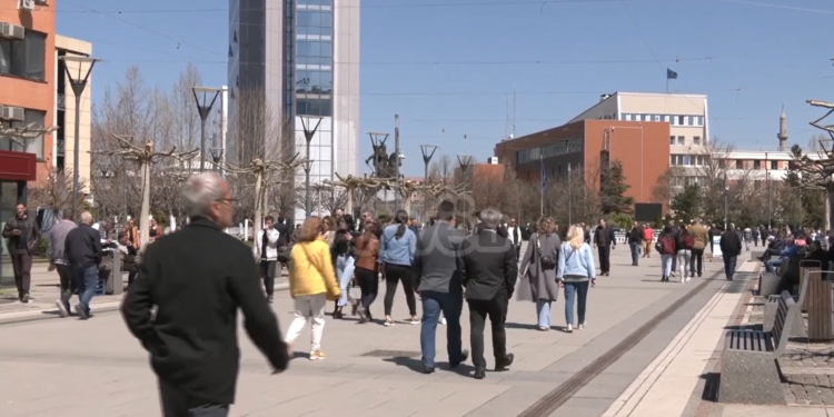 Në Kosovë vazhdon tradita e ngritjes së çmimeve në kohë festash