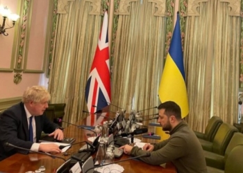 Johnsoni takohet me Zelenskyn në Ukrainë