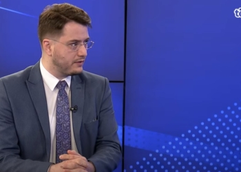 Mjeku: Kritikat e opozitës për 100 eurot ishin kundërthënëse