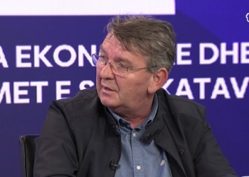 Blerim Syla: Kurti me vendimin e sotëm do që të blejë kohë