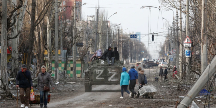 Procesi i negociatave ‘ndërlikohet’ më shumë nga rrethimi i Mariupolit