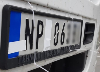 Çështja e targave rrezikon të kthehet në pikën zero