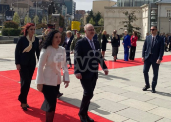 Presidentja Osmani pret homologun e saj letonez