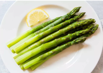 Përfitimet shëndetësore të asparagut