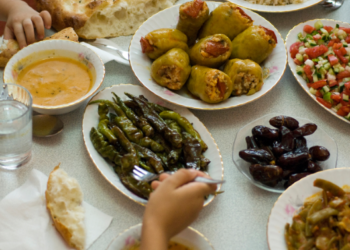 Ushqimet që duhet të konsumoni dhe shmangni gjatë Ramazanit