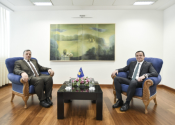 Kurti priti në takim Myftiun, Naim Tërnava