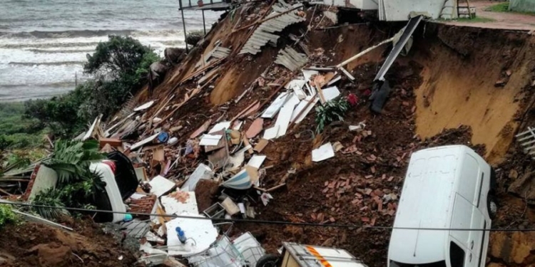 250 numri i të vdekurve nga vërshimet në Afrikën Jugore