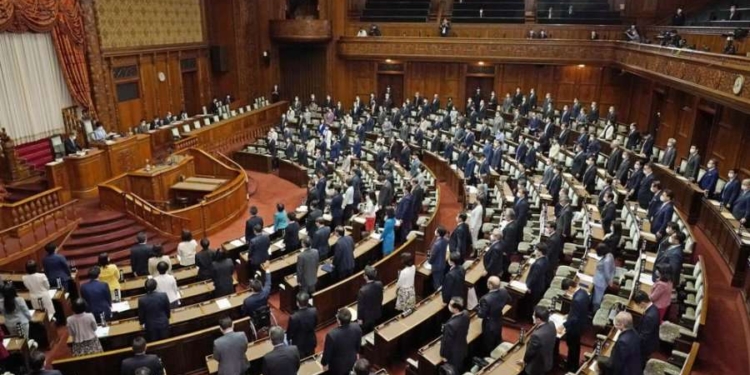 Japonia ia revokoi statusin tregtar Rusisë si “kombi më i favorizuar”.