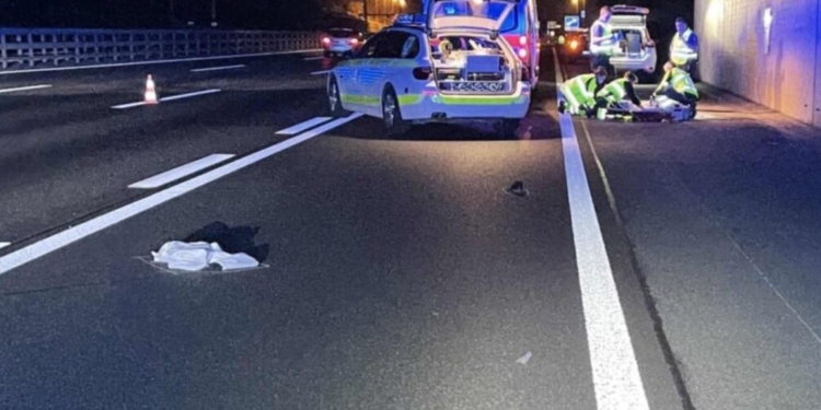 Vdes 34-vjeçari kosovar në Zvicër, derisa po i ikte policisë u godit nga një veturë