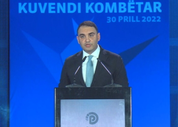 Në Kuvendin Kombëtar të PD-së janë prezent 1425 delegatë