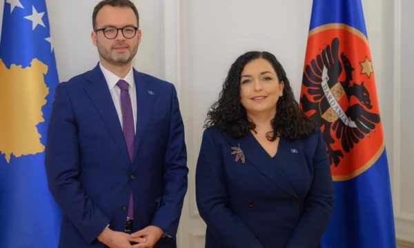 Shefi i kabinetit të Presidentes: Serbia është një strehë e sigurt për bizneset ruse