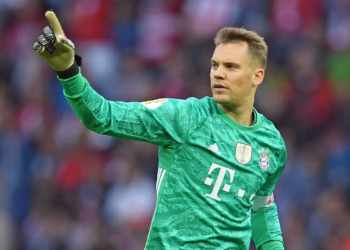 Neuer mbetet te Bayerni deri në vitin 2024