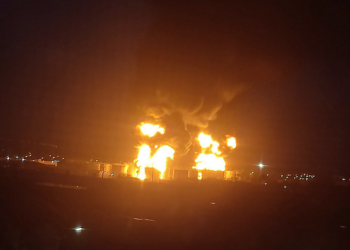 Shpërthen zjarri në një depo karburanti ruse pranë kufirit me Ukrainën