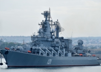 Goditet nga raketat ukrainase kryqëzori kryesor rus